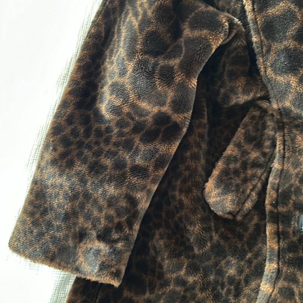 Faux Fur, Silk Lined Vintage Animal Print Coat Size L